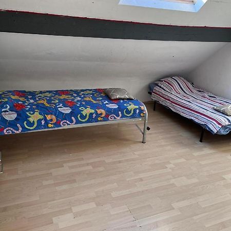 1 Chambre 3 Lit 赫尔斯塔尔 外观 照片