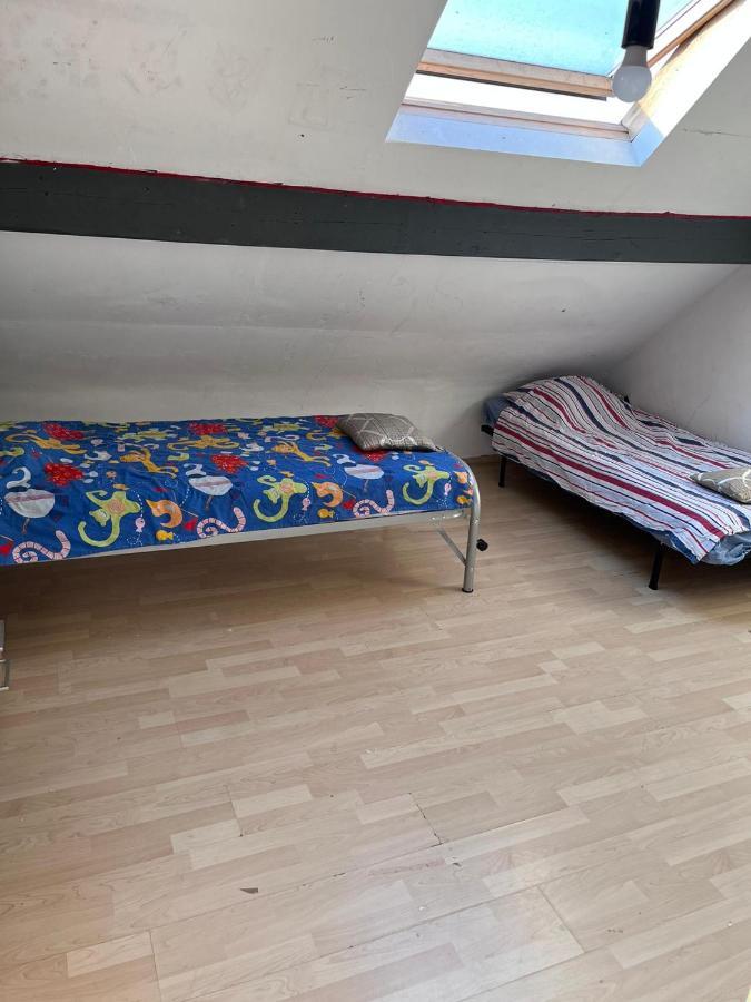 1 Chambre 3 Lit 赫尔斯塔尔 外观 照片